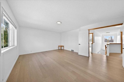 50 Citadel Ridge Green Nw, Calgary, AB - Indoor Photo Showing Other Room