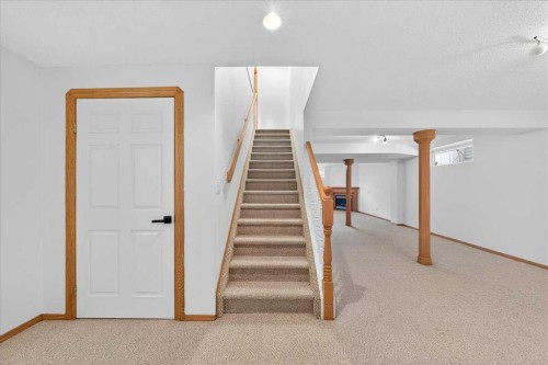 50 Citadel Ridge Green Nw, Calgary, AB - Indoor Photo Showing Other Room