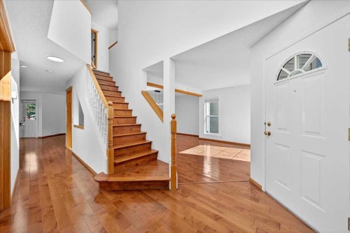 50 Citadel Ridge Green Nw, Calgary, AB - Indoor Photo Showing Other Room