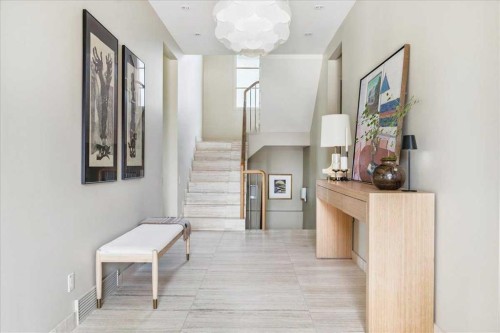 374 Discovery Ridge Way Sw, Calgary, AB - Indoor Photo Showing Other Room