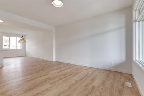 1162 Cobblestone Boulevard, Airdrie, AB - Indoor Photo Showing Other Room