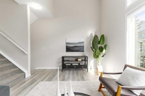 126 Everhollow Heights Sw, Calgary, AB - Indoor