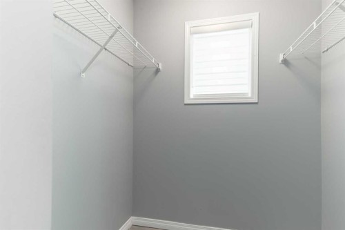 126 Everhollow Heights Sw, Calgary, AB - Indoor With Storage
