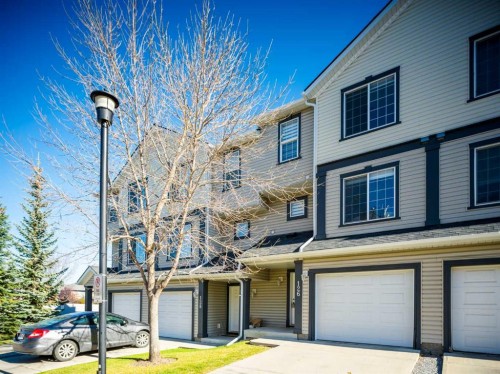 126 Everhollow Heights Sw, Calgary, AB - Outdoor