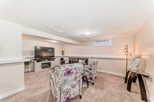 67 Sandstone Crescent Se, Airdrie, AB - Indoor