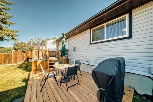 67 Sandstone Crescent Se, Airdrie, AB - Outdoor With Deck Patio Veranda With Exterior