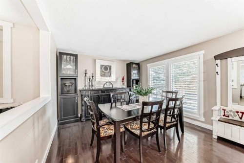 67 Sandstone Crescent Se, Airdrie, AB - Indoor Photo Showing Dining Room