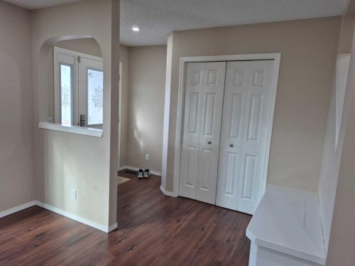 56 Saddlebrook Place Ne, Calgary, AB 