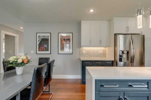 2444 45 Street Se, Calgary, AB - Indoor