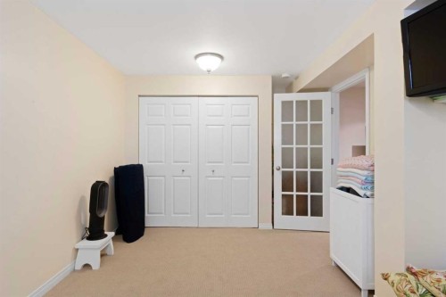 9632 Oakcliffe Drive Sw, Calgary, AB - Indoor