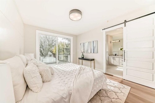 2528 7 Avenue Nw, Calgary, AB - Indoor Photo Showing Bedroom