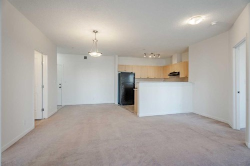 1212-333 Taravista Drive Ne, Calgary, AB - Indoor Photo Showing Kitchen