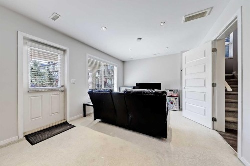 401-1086 Williamstown Boulevard Nw, Airdrie, AB - Indoor