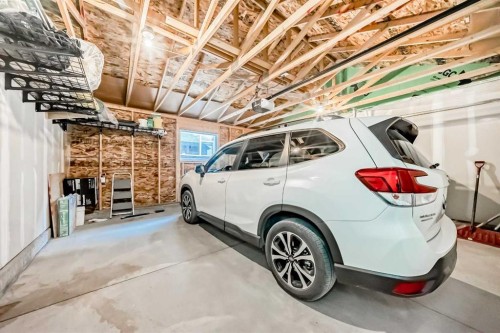 81 Savanna Link Ne, Calgary, AB - Indoor Photo Showing Garage