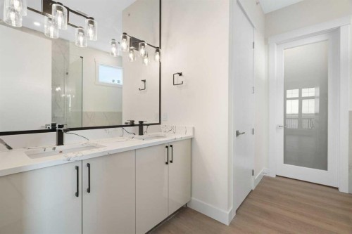 340 Muirfield Crescent, Lyalta, AB - Indoor Photo Showing Bathroom