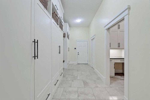 53 Spring Willow Terrace Sw, Calgary, AB - Indoor Photo Showing Other Room