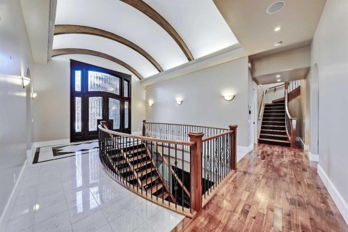 53 Spring Willow Terrace Sw, Calgary, AB - Indoor Photo Showing Other Room