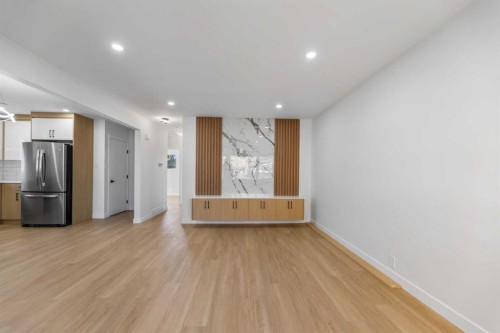 4229 Richmond Road Sw, Calgary, AB - Indoor