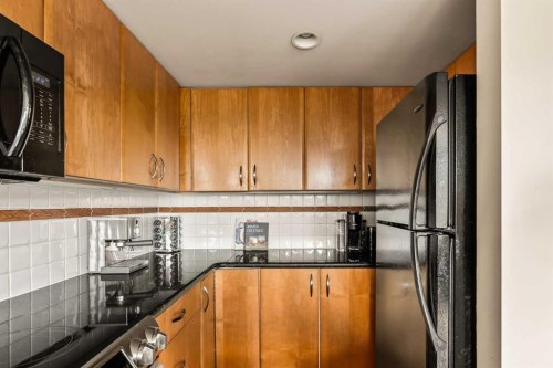 311-1108 6 Avenue Sw, Calgary, AB - Indoor Photo Showing Kitchen