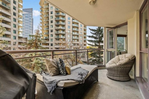 311-1108 6 Avenue Sw, Calgary, AB - Outdoor