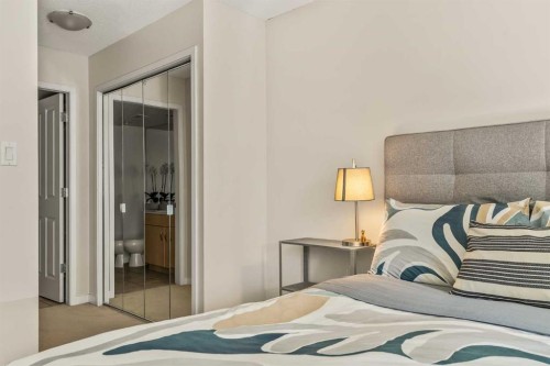 311-1108 6 Avenue Sw, Calgary, AB - Indoor Photo Showing Bedroom