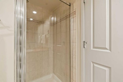 311-1108 6 Avenue Sw, Calgary, AB - Indoor Photo Showing Bathroom