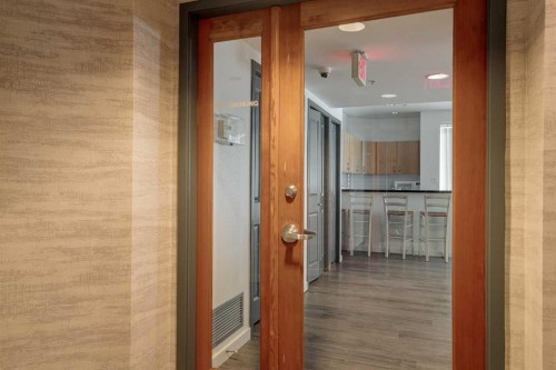 311-1108 6 Avenue Sw, Calgary, AB - Indoor