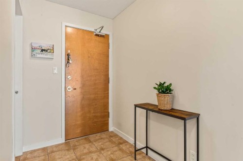 311-1108 6 Avenue Sw, Calgary, AB - Indoor Photo Showing Other Room