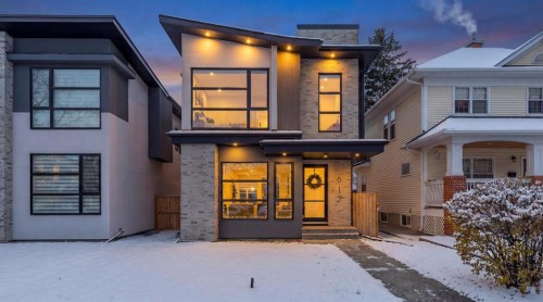 617 19 Avenue Nw, Calgary, AB - Outdoor With Facade