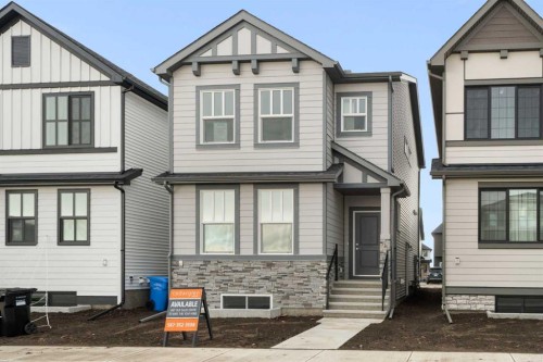 680 Buffaloberry Manor Se, Calgary, AB - Outdoor With Facade