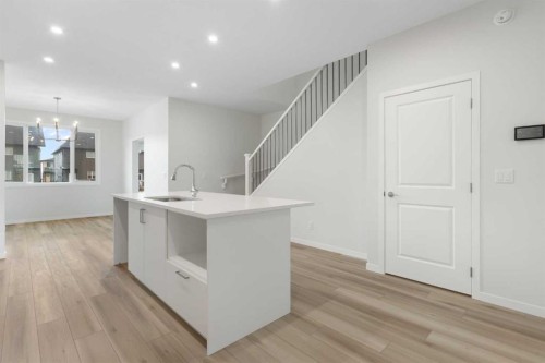 680 Buffaloberry Manor Se, Calgary, AB - Indoor