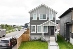 117 Midtown Close SW Airdrie, AB T4B 5G9