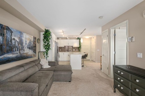 2101-10 Market Boulevard Se, Airdrie, AB - Indoor Photo Showing Living Room