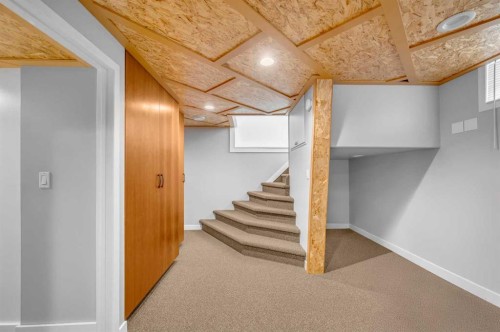 10012 Willowview Road Se, Calgary, AB - Indoor