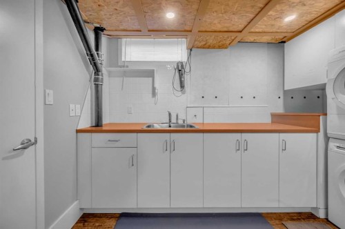 10012 Willowview Road Se, Calgary, AB - Indoor