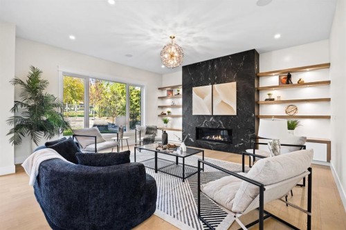 620 Varsity Estates Crescent Nw, Calgary, AB - Indoor Photo Showing Living Room With Fireplace