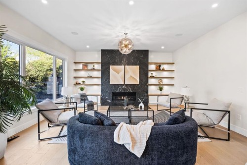 620 Varsity Estates Crescent Nw, Calgary, AB - Indoor Photo Showing Living Room