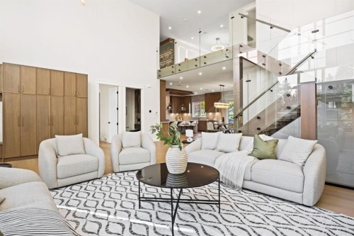 620 Varsity Estates Crescent Nw, Calgary, AB - Indoor Photo Showing Living Room