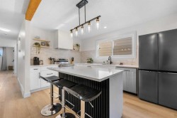 966 Berkley Drive NW Calgary, AB T3K 1A2