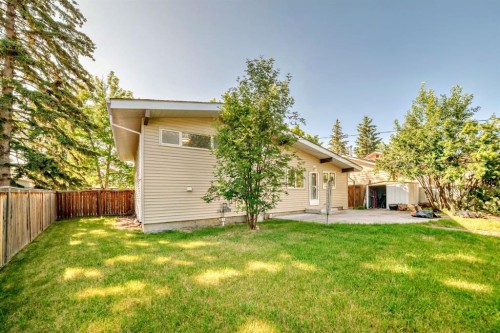 129 Glenpatrick Drive Sw, Calgary, AB - Outdoor