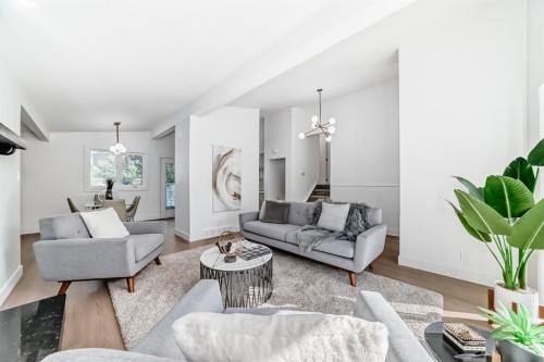 129 Glenpatrick Drive Sw, Calgary, AB - Indoor Photo Showing Living Room