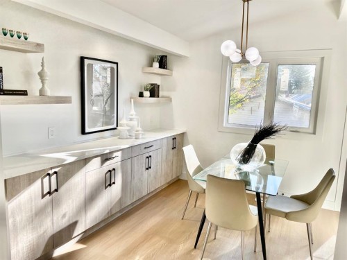 129 Glenpatrick Drive Sw, Calgary, AB - Indoor Photo Showing Dining Room