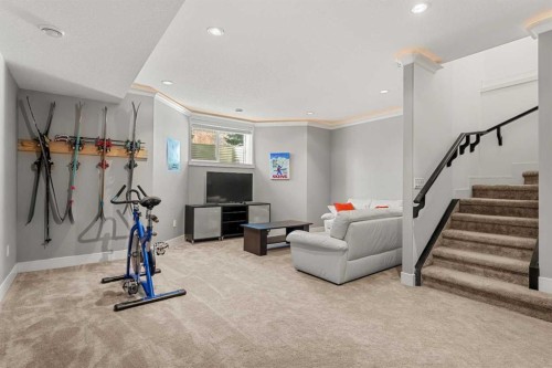 4530 20 Avenue Nw, Calgary, AB - Indoor