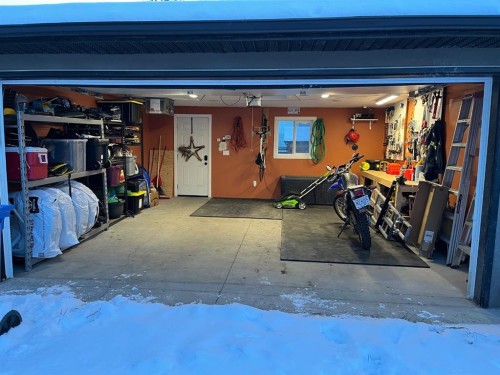 4530 20 Avenue Nw, Calgary, AB - Outdoor