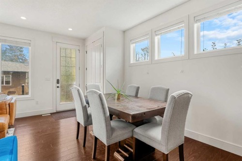 4530 20 Avenue Nw, Calgary, AB - Indoor Photo Showing Dining Room