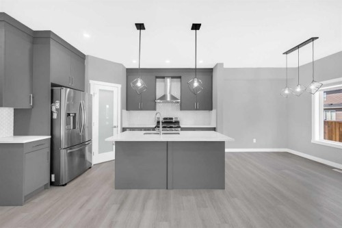 430 Corner Meadows Way Ne, Calgary, AB - Indoor Photo Showing Kitchen With Upgraded Kitchen