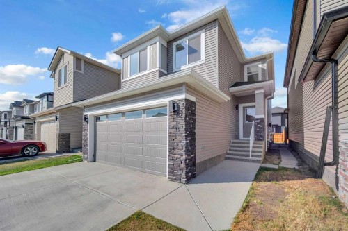 430 Corner Meadows Way NE Calgary, AB T3N 1Y6