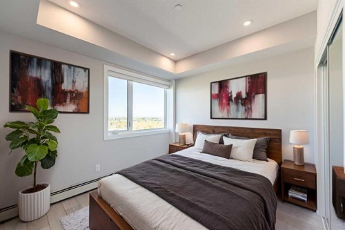 516-8230 Broadcast Avenue Sw, Calgary, AB - Indoor Photo Showing Bedroom