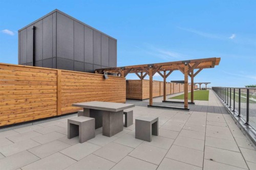 516-8230 Broadcast Avenue Sw, Calgary, AB - Outdoor With Exterior