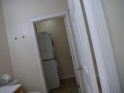 742 Carriage Lane Drive, Carstairs, AB - Indoor